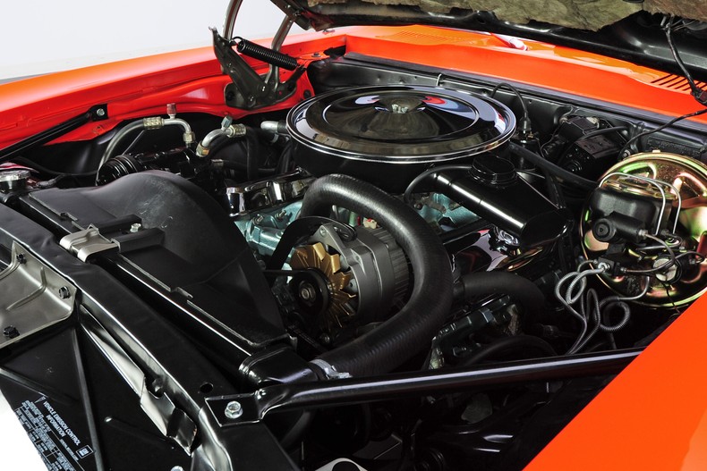 PONTIAC RESTORATION - CARS Restoration, Classic Auto Repair Service ...